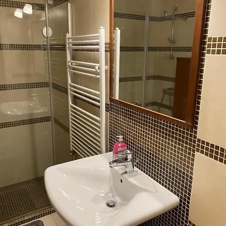 Apartment Place With Balcony Budapest